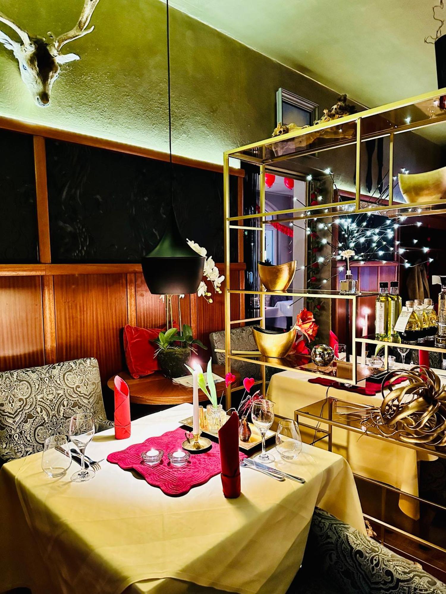 Zu Den Linden - Radebeul Pension Mit Restaurant Dış mekan fotoğraf